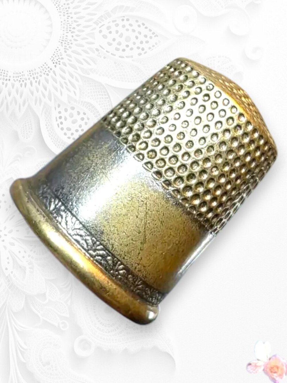 Vintage Brass Sewing Thimble Textured Dome Collector Thimble 465